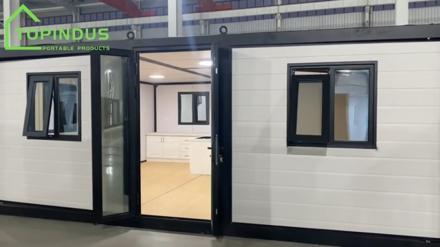 Rumah Kontena Boleh Diperluas dengan Reka Bentuk Bumbung Rata